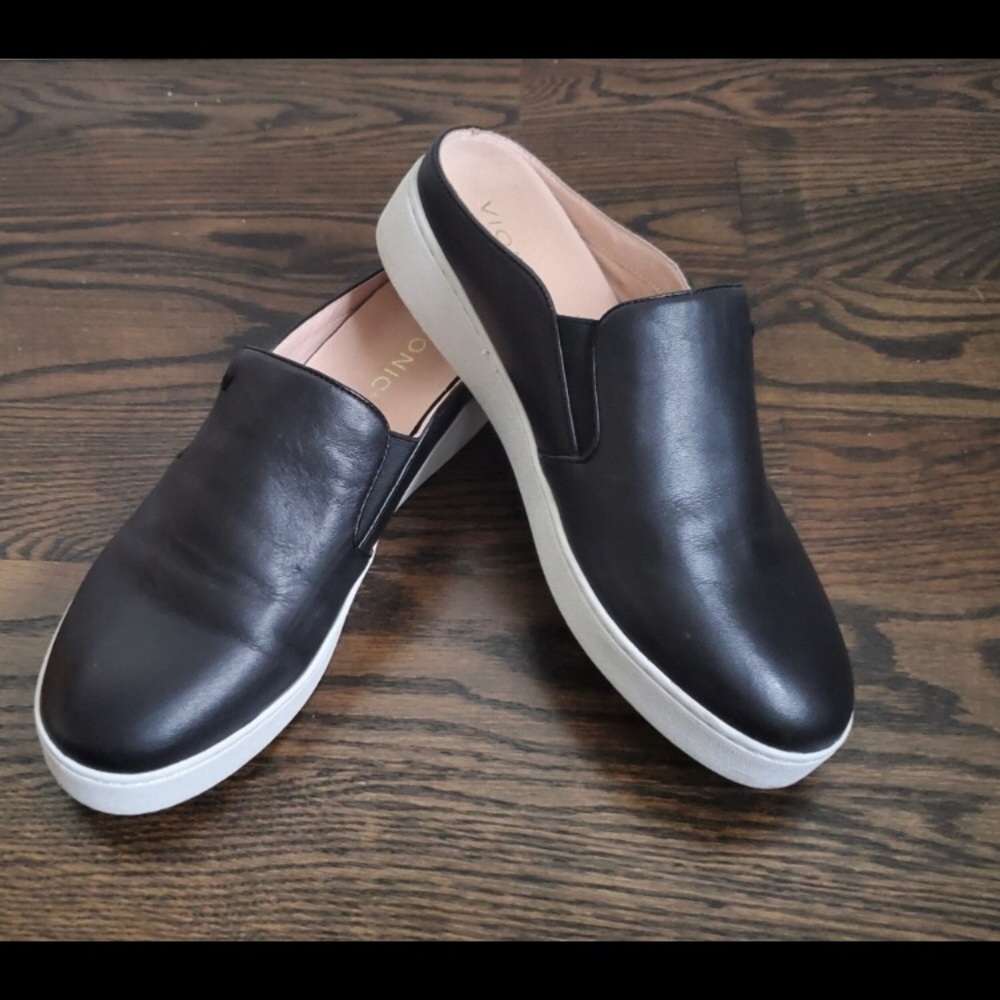 Vionic Dakota Leather (like new) Mules shoes